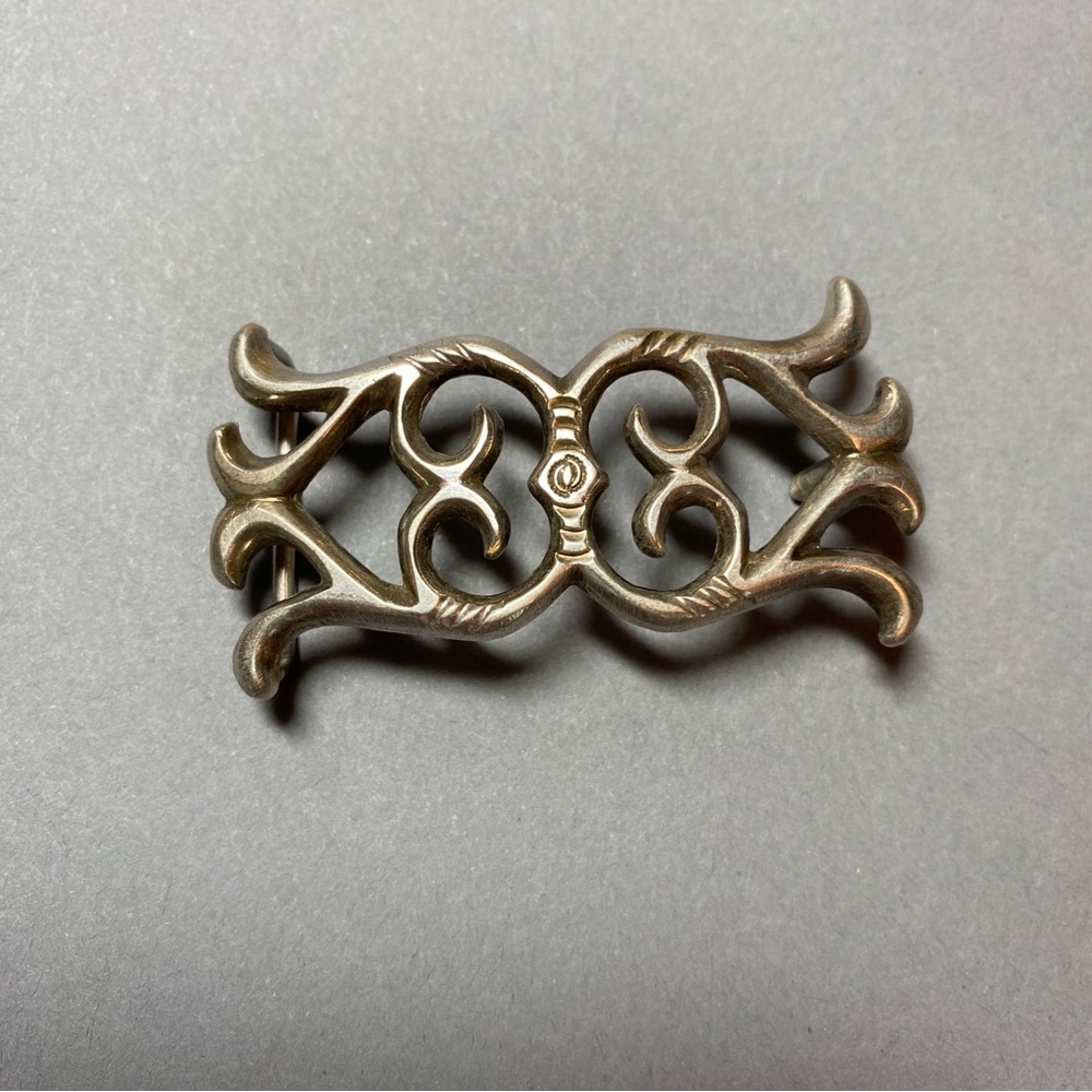 Vintage Southwest sterling silver sandcast women’s belt buckle